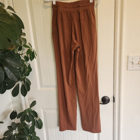 Lululemon Ready to Rulu Straight-Leg High-Rise Pant Brown Size 0 - Picture 5 of 9